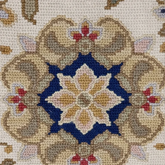 Floral Patterned Handwoven Woolen Tapestry Rugs, Vintage - Picture 11 of 13